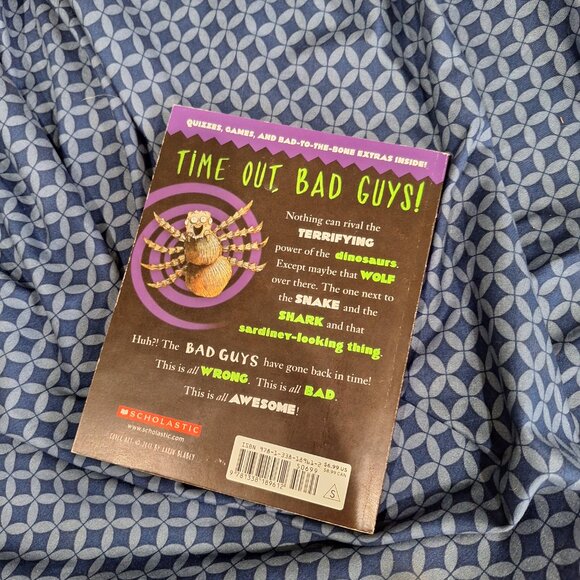 the bad guys do you think he saurus ?! - Picture 4 of 4